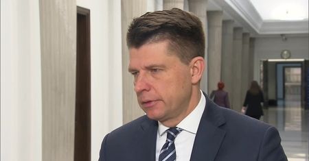 Co z ustawą o jawności zarobków w NBP? “Najwyższy czas, żeby zamknąć sprawę”