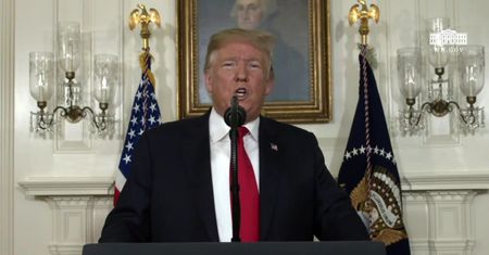 Donald Trump zaproponował kompromis migracyjny. Trzyletni okres ochronny dla imigrantów w zamian za budowę muru
