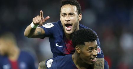 Po przegranym meczu finałowym w Pucharze Francji Neymar nie wytrzymał napięcia i uderzył kibica