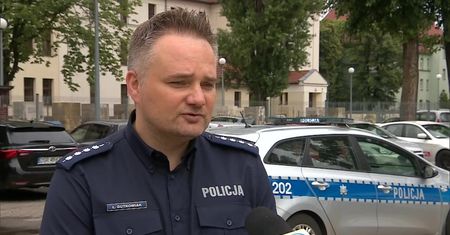 Skrytykował homofobiczne napisy, został pobity. Policja zatrzymała podejrzanego