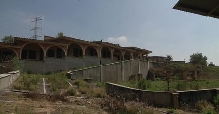 W meksykańskim Naucalpan wystawiono na aukcję niegdysiejszą rezydencję barona narkotykowego