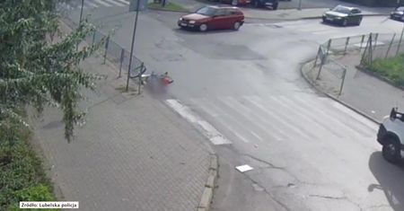 Jechał ciężarówką, nie zauważył rowerzystki, potrącił ją i odjechał
