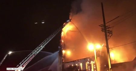 Pożar 150-letniego kościoła w Massachusetts. Świątynia doszczętnie spłonęła