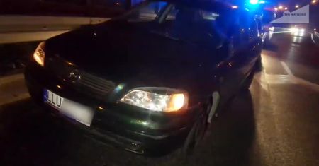 101-letni kierowca uderzył w bariery energochłonne w Warszawie
