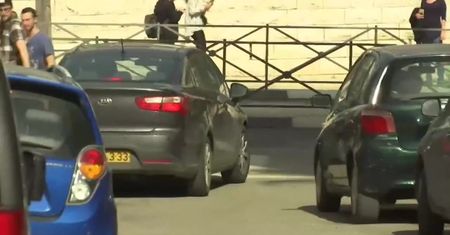 Premier Izraela, Benjamin Netanjahu, przesłuchany z żoną ws. korupcji politycznej