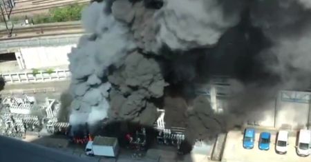 Pożar w stacji energetycznej pod Paryżem