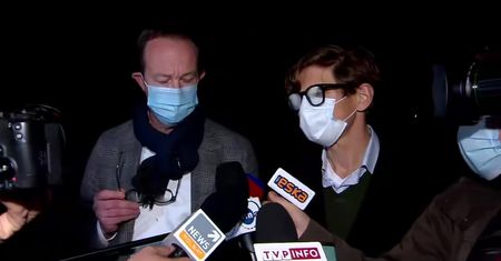 Roman Giertych w szpitalu, zemdlał podczas przeszukania jego domu przez CBA