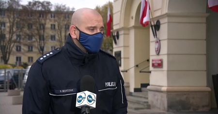 Jedna osoba zatrzymana, 55 wniosków o ukaranie do sądu po poniedziałkowym proteście w Warszawie