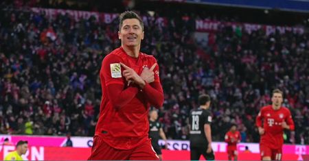 Kolejne wyróżnienie dla Roberta Lewandowskiego. Polak znalazł się w najlepszej jedenastce świata “L’Equipe”