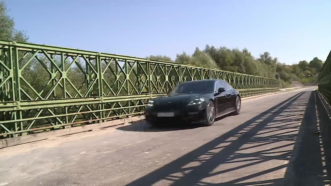 Porsche Panamera Turbo Executive, czyli sportowy charakter wraz z nutą luksusu