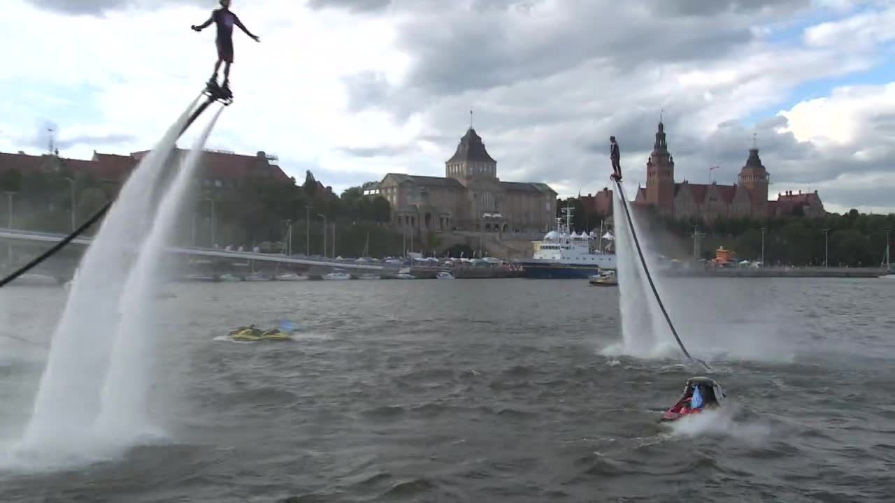 “Szalenie dużo atrakcji na wodzie”. Watershow w Szczecinie