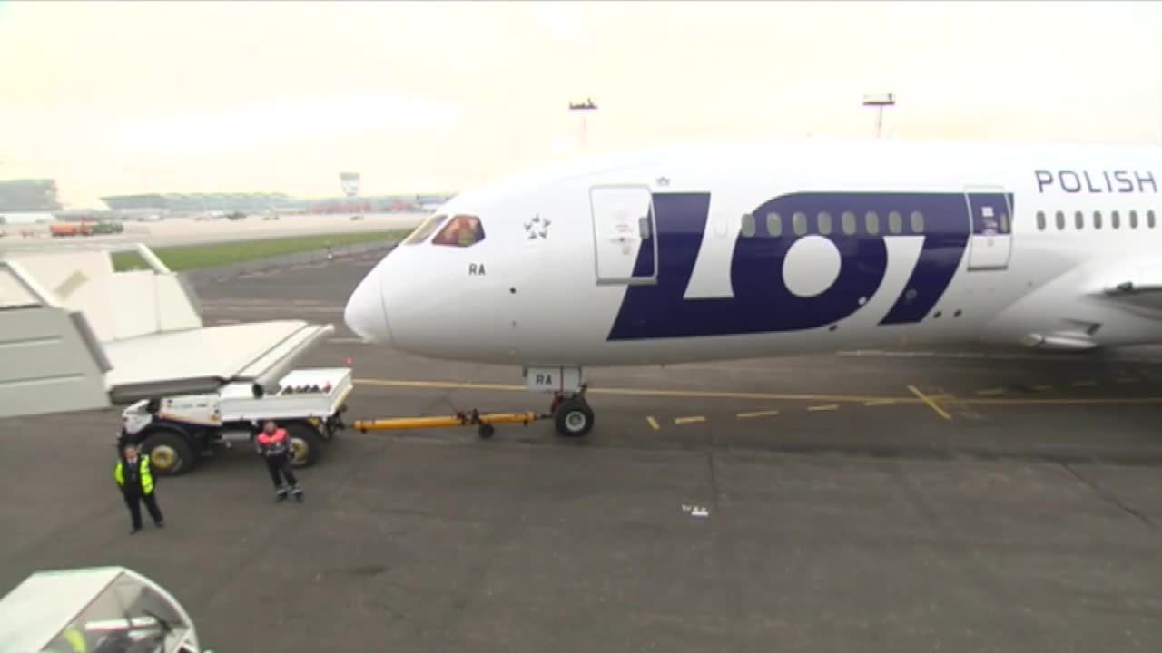 Duże opóźnienia w PLL LOT. Spadła punktualność rejsów krajowego przewoźnika