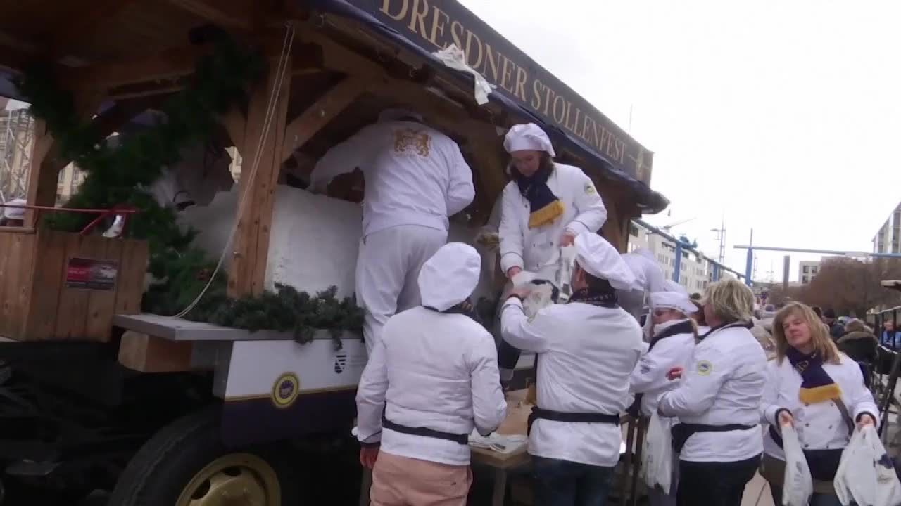 Czterometrowa i czterotonowa strucla. Świąteczna tradycja w Niemczech