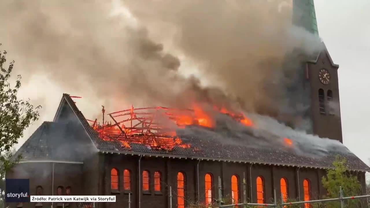 Pożar zabytkowego, XIX-wiecznego kościoła w Holandii. Świątynia doszczętnie zniszczona