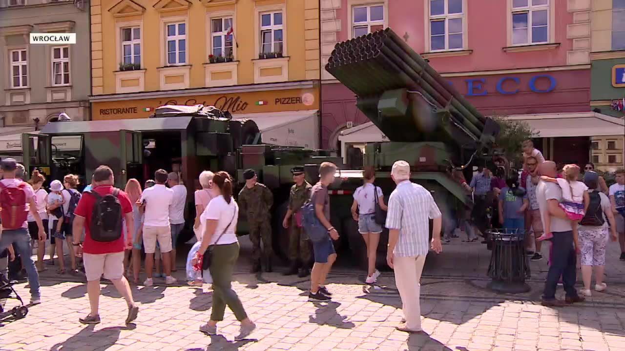 W całym kraju odbyły się obchody Święta Wojska Polskiego