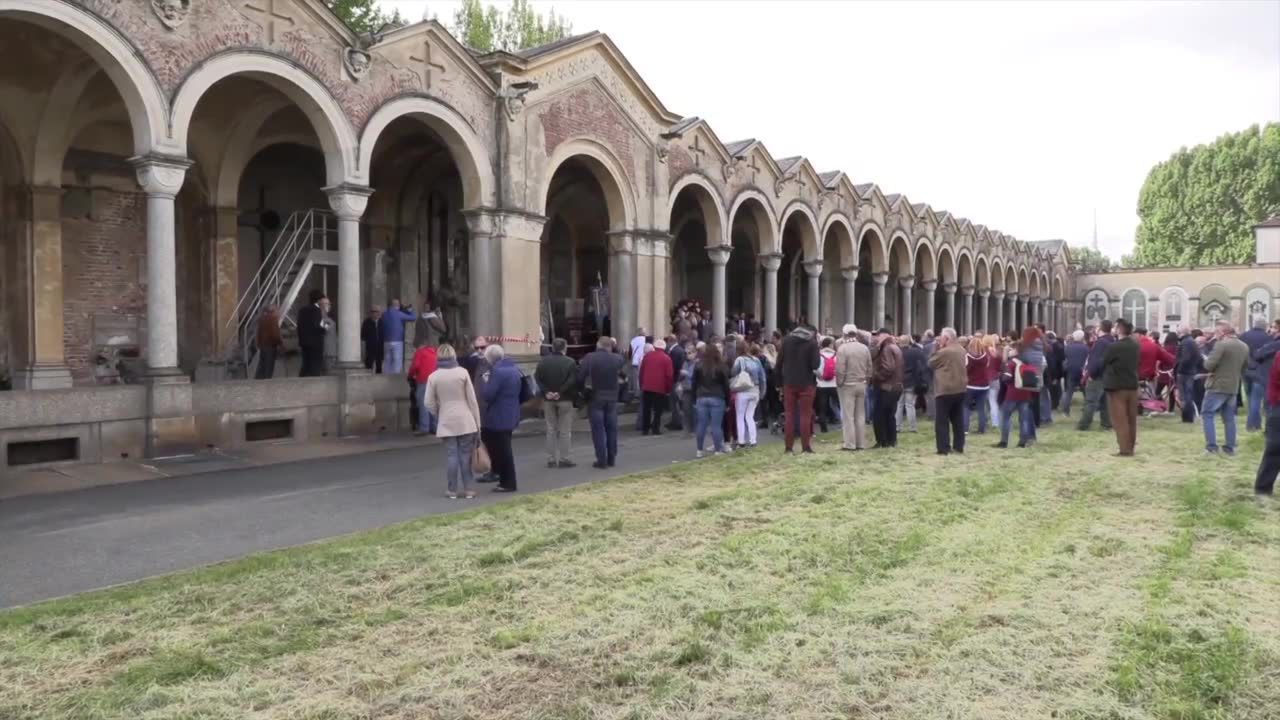 Ponad 1000 osób oddało hołd tragicznie zmarłym piłkarzom Torino w 70. rocznicę katastrofy lotniczej na wzgórzu Superga