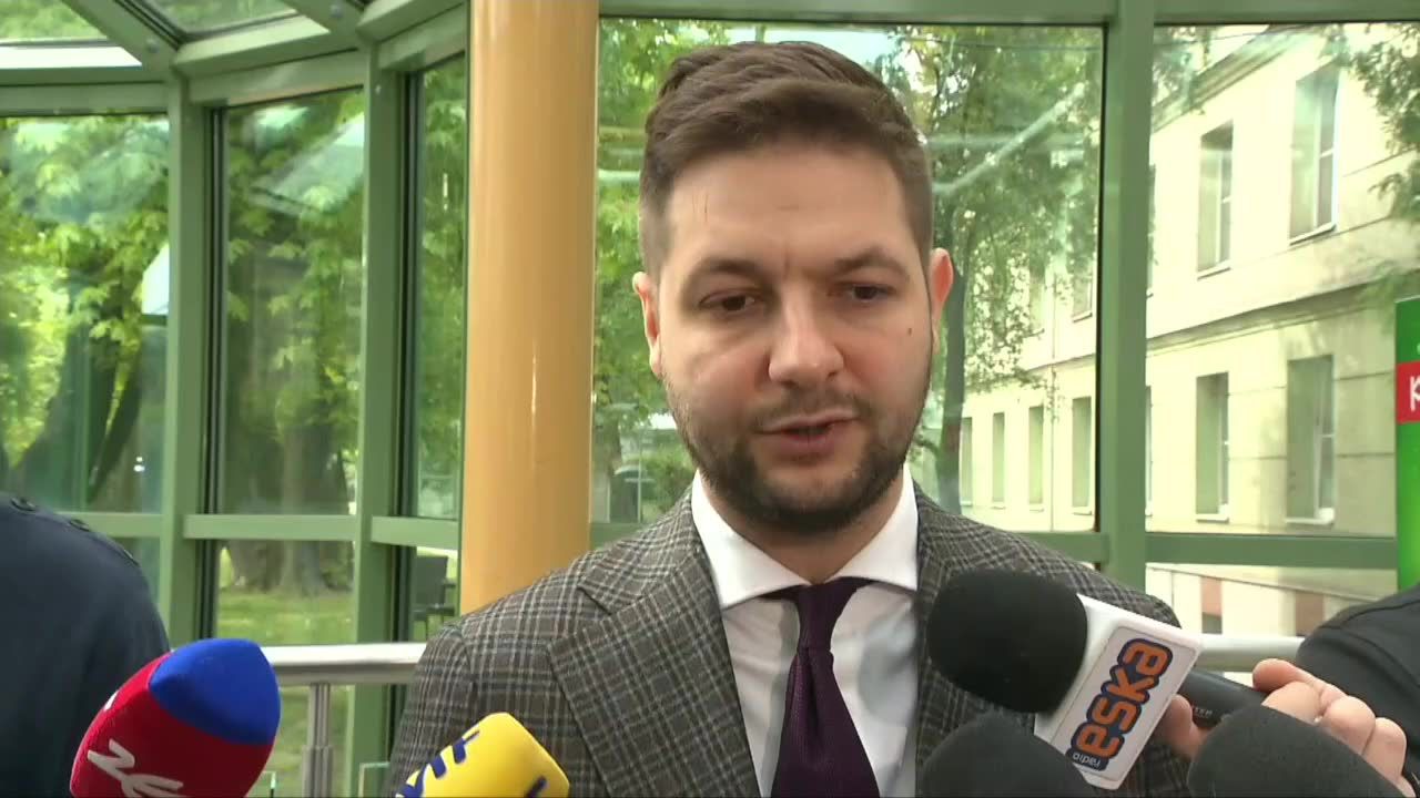 „Poważna polityka to coś więcej, niż bon moty”. Politycy PiS o wystąpieniu D. Tuska