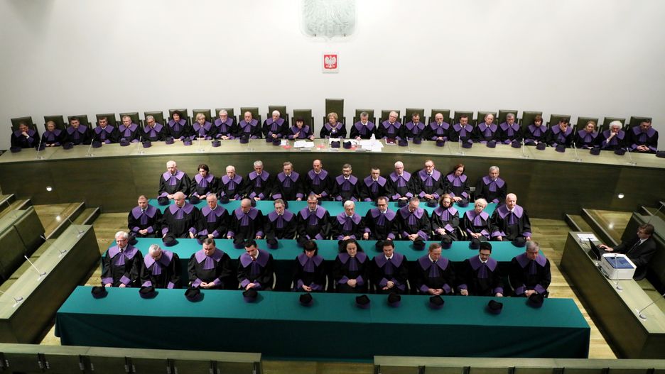 Prezydent Andrzej Duda podpisał ustawę o sądach. Co dalej?