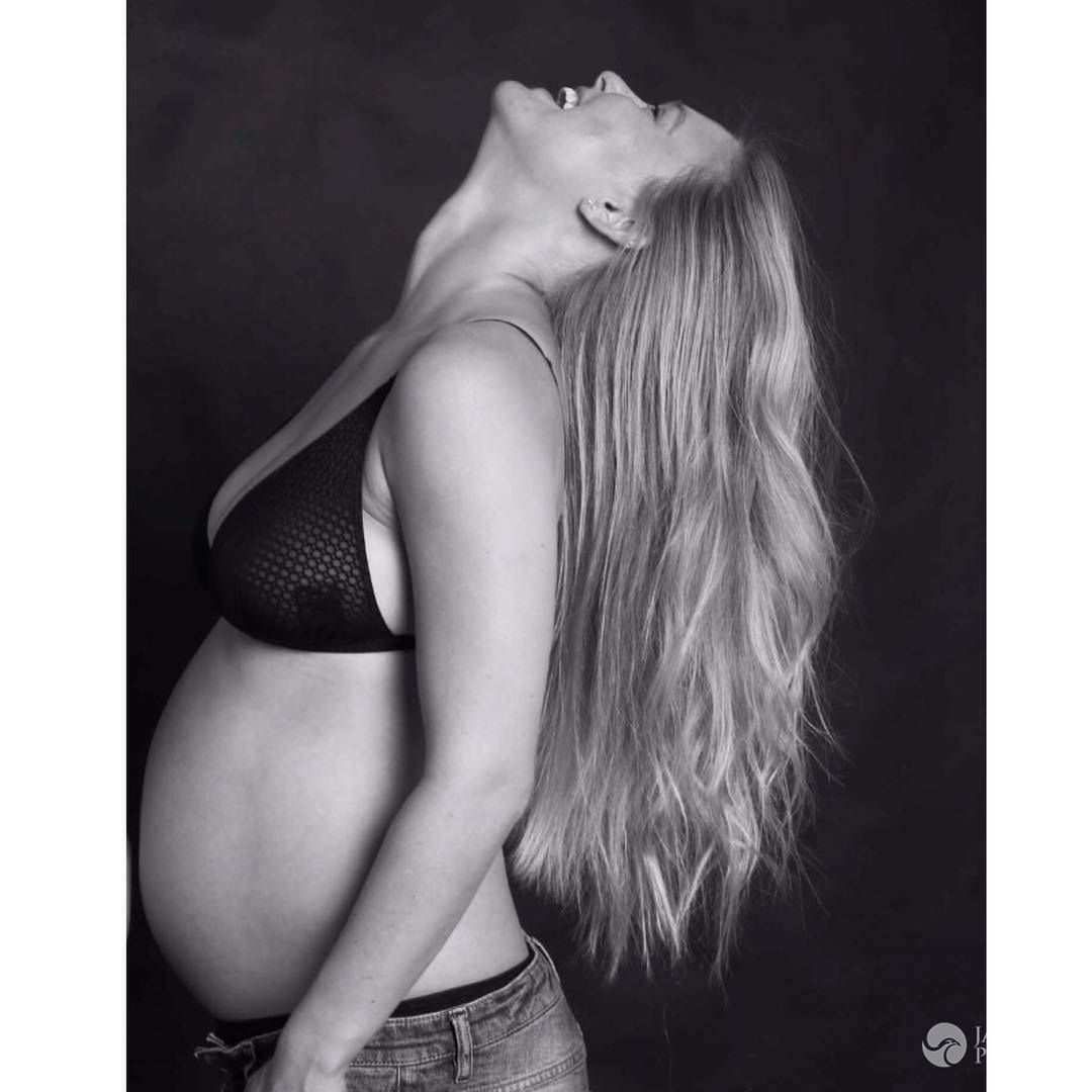 Bar Refaeli w ciąży