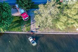 Ełk. Samochód stoczył się na promenadę. Potrącił kobietę z niemowlakiem