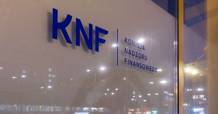 Drogie szkolenie dla urzędników KNF. 1200 zł za osobę