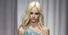 Versace &ndash; bogini świata mody