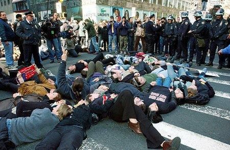 Protesty antywojenne na całym świecie