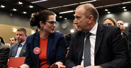 Wybory do PE 2019. Dulkiewicz i Schetyna wspominają Pawła Adamowicza i uderzają w PiS