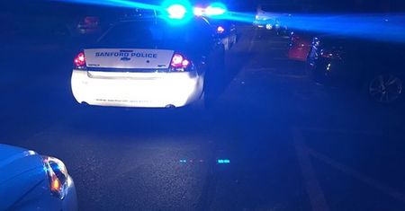Policja kazała jej przestać dzwonić po pomoc. Chwilę później zastrzelił ją mąż