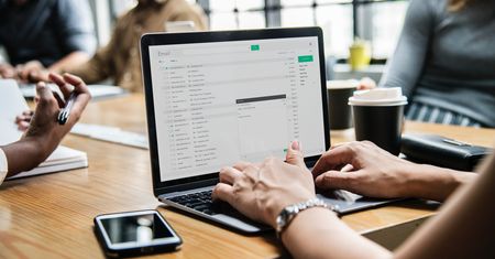 Sprzęt jako usługa. Microsoft uruchomi wypożyczalnię komputerów z Windowsem?