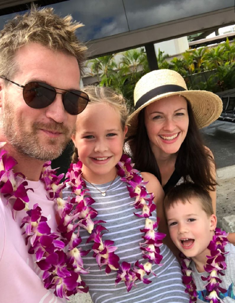 Aktor musiał uzyskać zgodę dyrektora szkoły, do której uczęszczają dzieci (Facebook)