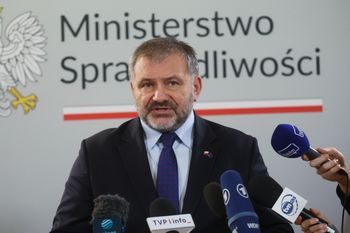 Wsparcie dla ofiar pod znakiem zapytania. Ministerstwo reaguje na tekst WP