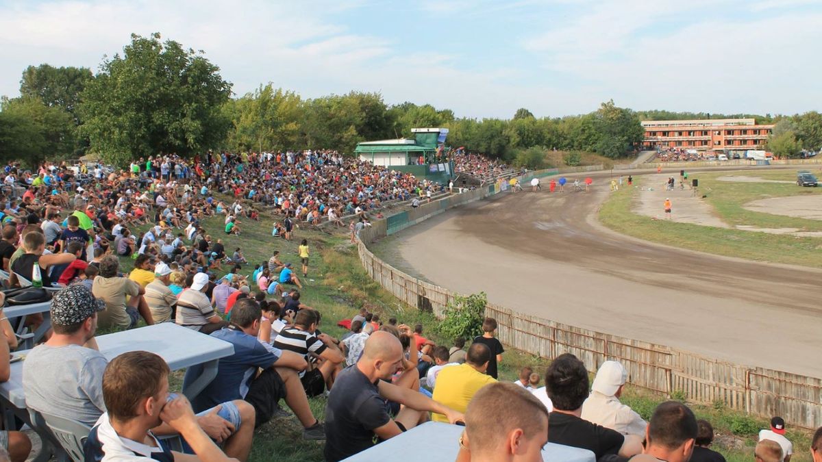 Zdjęcie okładkowe artykułu: Materiały prasowe / Jonas Holmqvist / Na zdjęciu: zawody Shumen Speedway Challenge, rok 2015. 