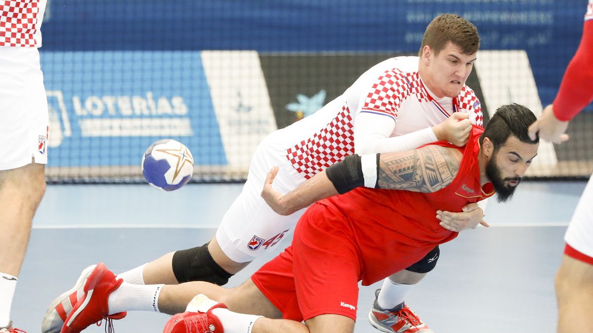 PAP/EPA / David Aguilar / Na zdjęciu: Halil Jaganjac (z lewej)