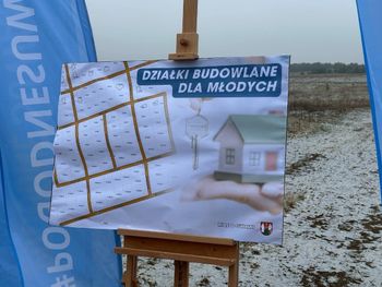 Kolejne przetargi w ramach programu "Działki budowlane dla młodych". Młodzi chcą budować się w Suwałakch?