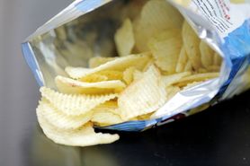 Chipsy o smaku śmietankowo-cebulowym