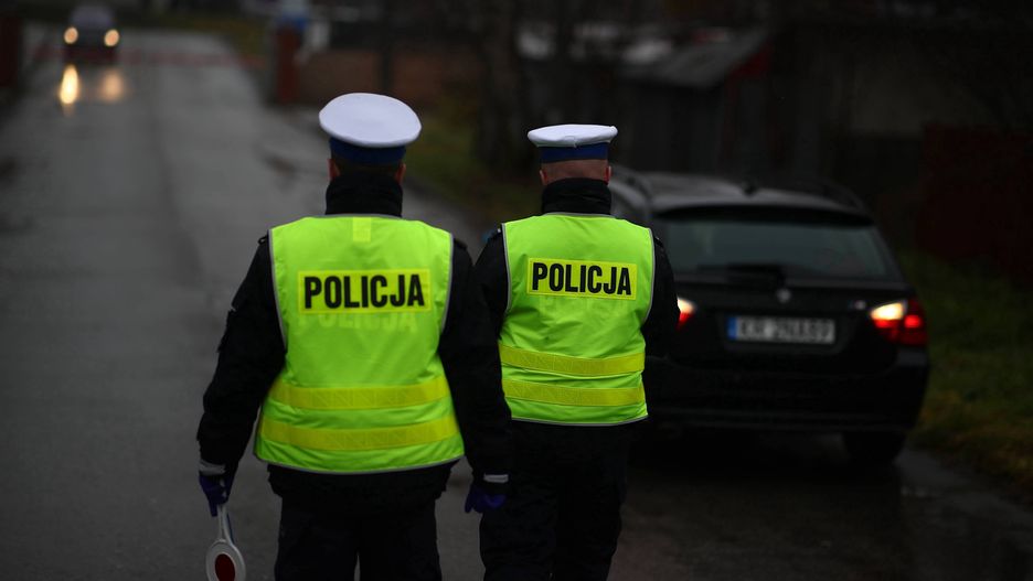Drogówka zatrzymała nietrzeźwego z zakazem prowadzenia. Zdj. ilustracyjne