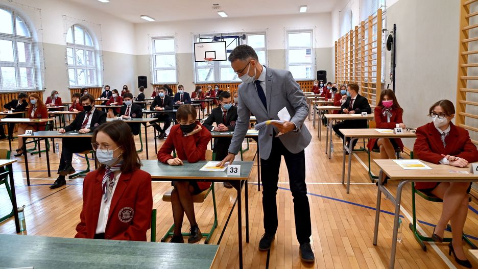 Arkusze maturalne z języka angielskiego CKE udostępni ok. godziny 14. Odpowiedzi z angielskiego zaczniemy publikować najszybciej jak to możliwe