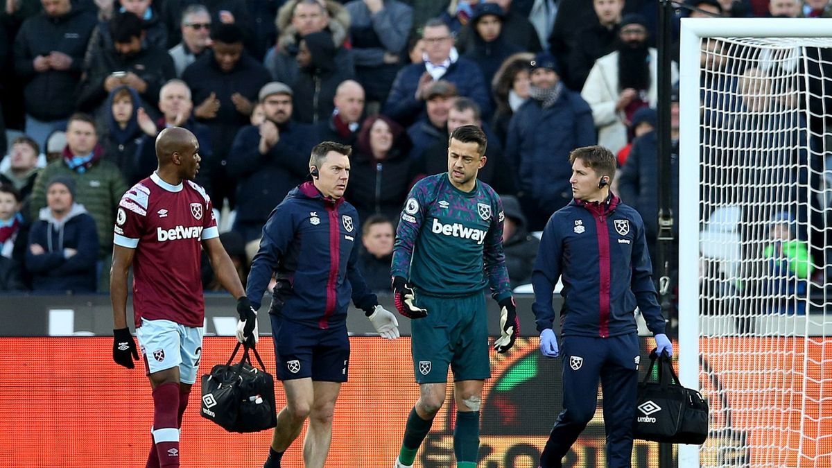 Zdjęcie okładkowe artykułu: Getty Images / Steve Bardens / Na zdjęciu: kontuzjowany Łukasz Fabiański