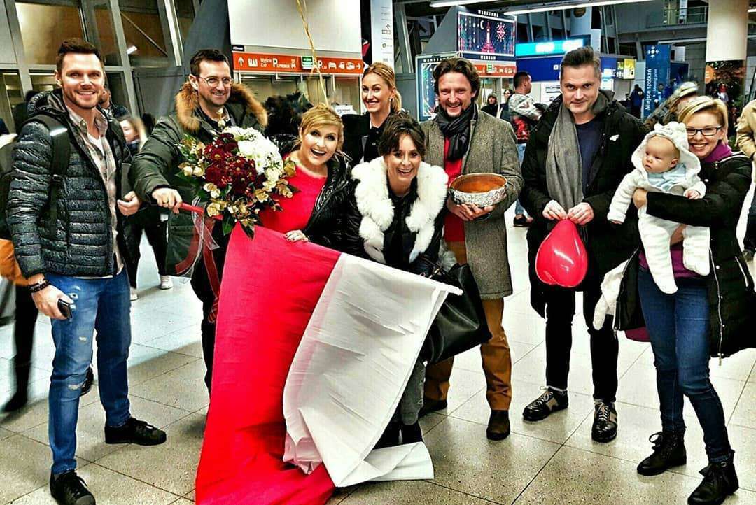 Marcin Łopucki powitany na lotnisku