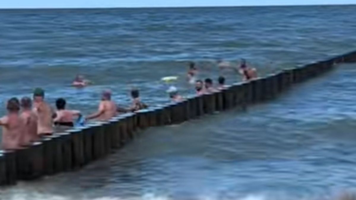 Niesie się nagranie znad Bałtyku.