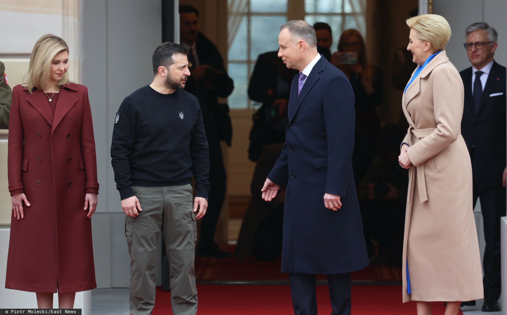 Andrzej i Agata Dudowie witają Wołodymyra i Ołenę Zełenskich w Warszawie