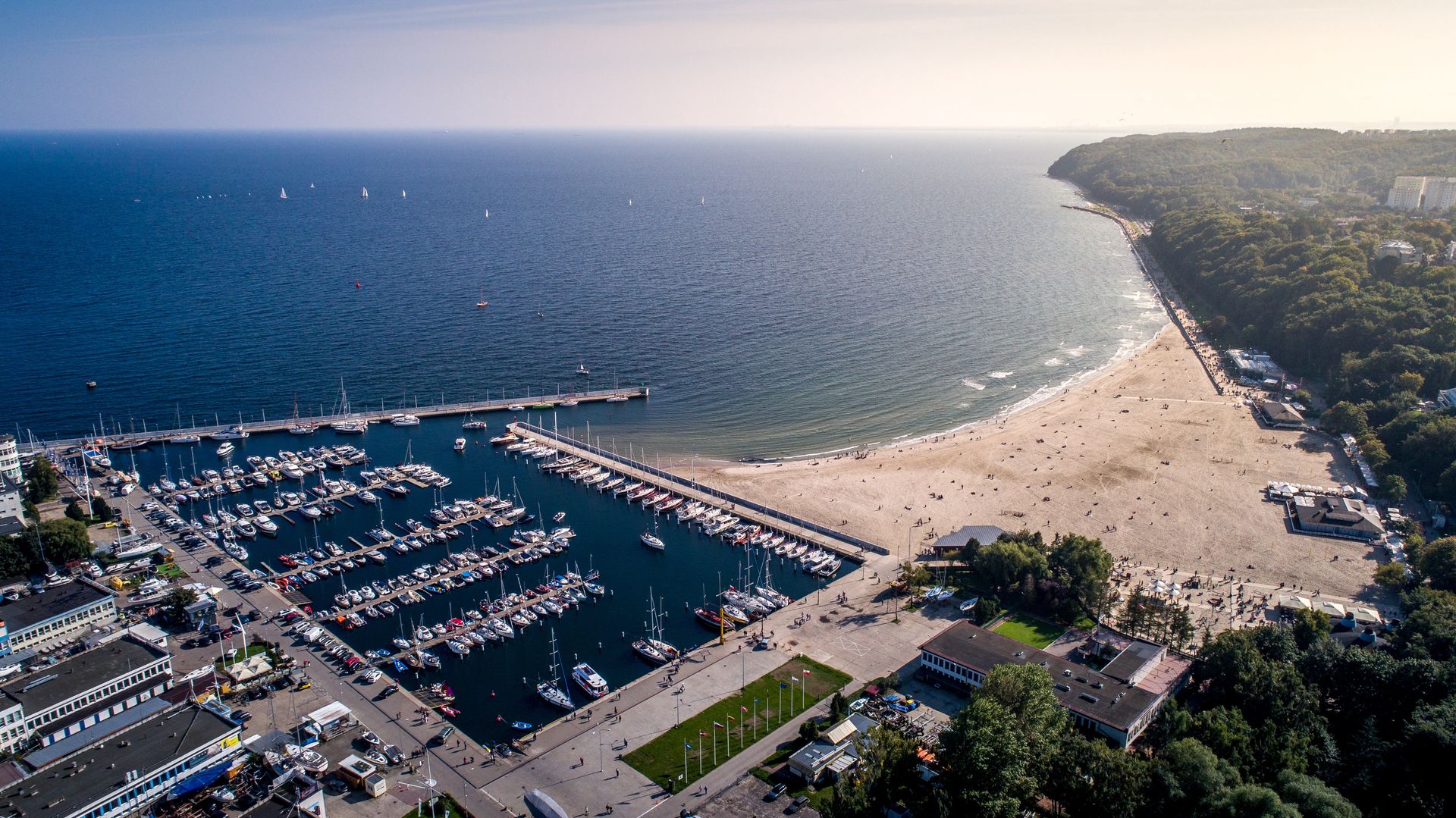 Plaża i port w Gdyni