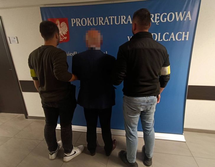 Ponad 730 tys. zł strat w szpitalu w Garwolinie. Siedem osób zatrzymanych