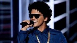 Bruno Mars i dylemat kasynowy. Między sceną a pokerowym stołem