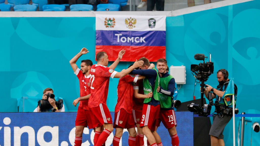 Zdjęcie okładkowe artykułu: Getty Images /  Anatoly Maltsev - Pool / Na zdjęciu: Reprezentacja Rosji podczas Euro 2020