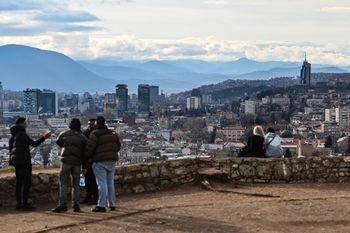 "Safari snajperskie" w Sarajewie? Szokujące śledztwo we Włoszech