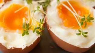 Nigdy nie łącz z nimi jajek. Wzdęcia i złe samopoczucie więcej niż pewne