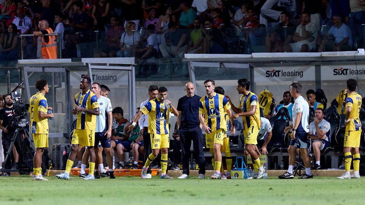 Getty Images / Domenic Aquilina/NurPhoto / Na zdjęciu: piłkarze Maccabi