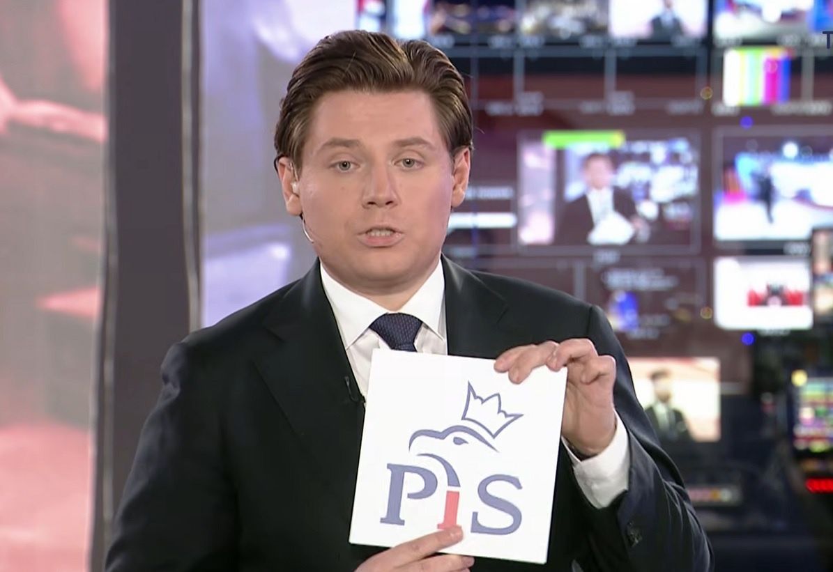 Nowy pomysł dziennikarza TVP Info. Tabliczka zamiast polityka PiS